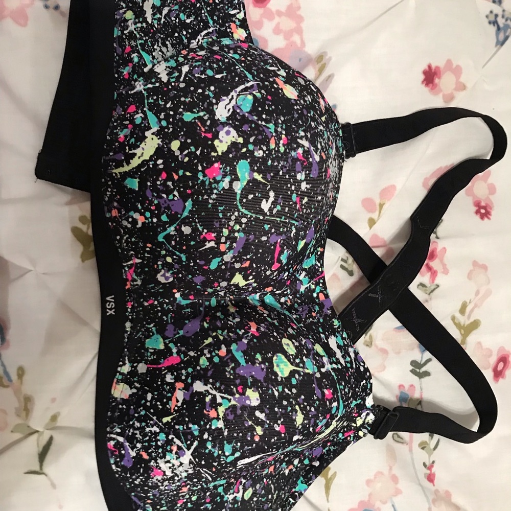 VS sports bra